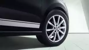 Volkswagen polo black white alloy wheels
